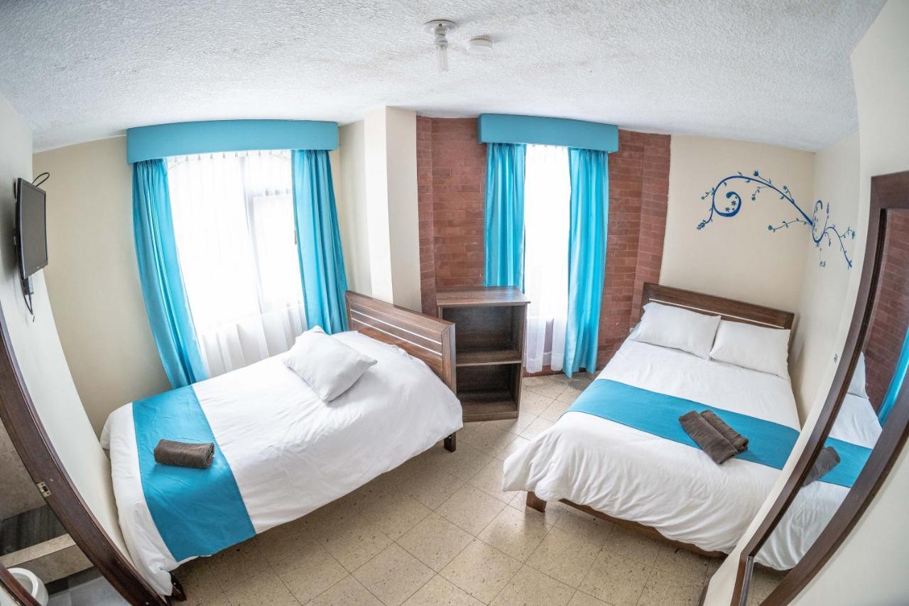 Hotel Tungurahua バーニョス エクステリア 写真