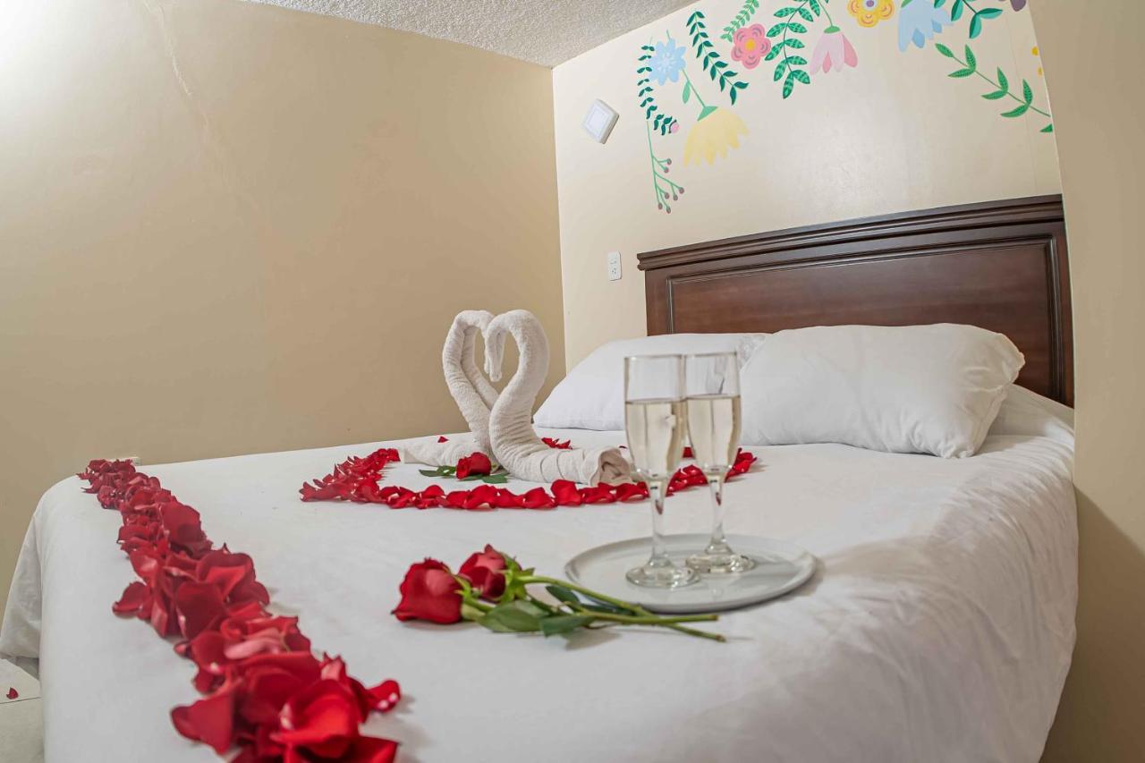 Hotel Tungurahua バーニョス エクステリア 写真