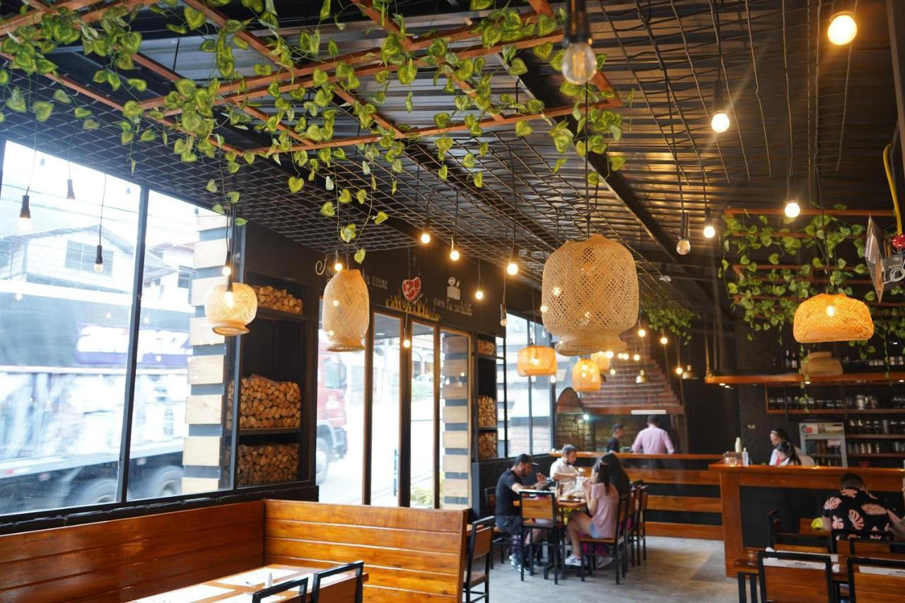 Hotel Tungurahua バーニョス エクステリア 写真