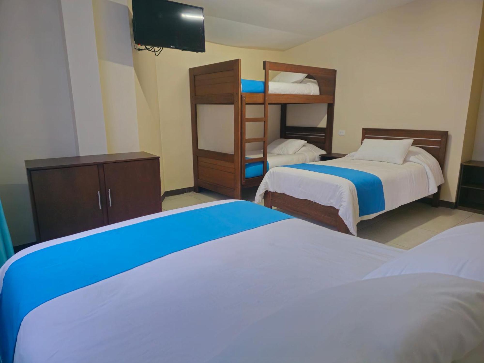 Hotel Tungurahua バーニョス エクステリア 写真