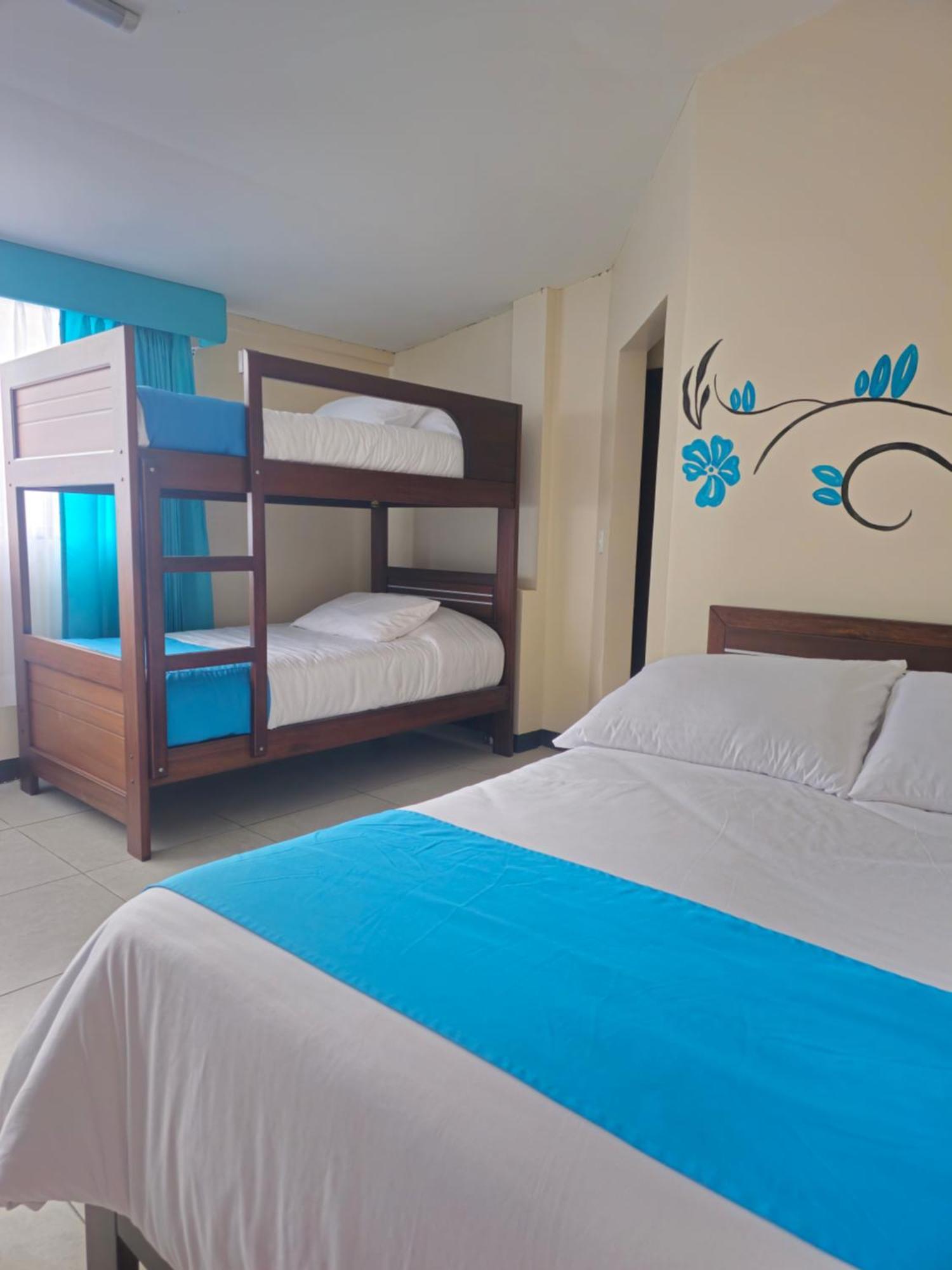 Hotel Tungurahua バーニョス エクステリア 写真
