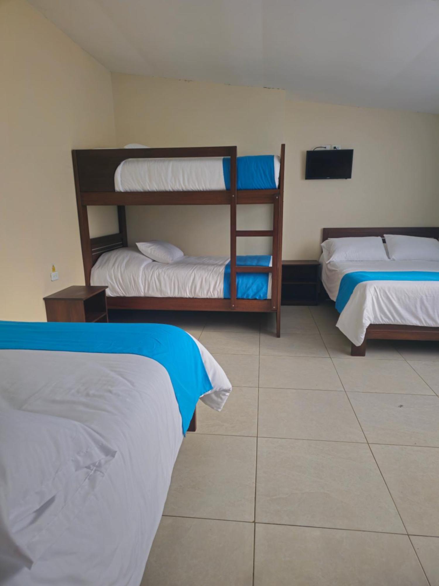 Hotel Tungurahua バーニョス エクステリア 写真