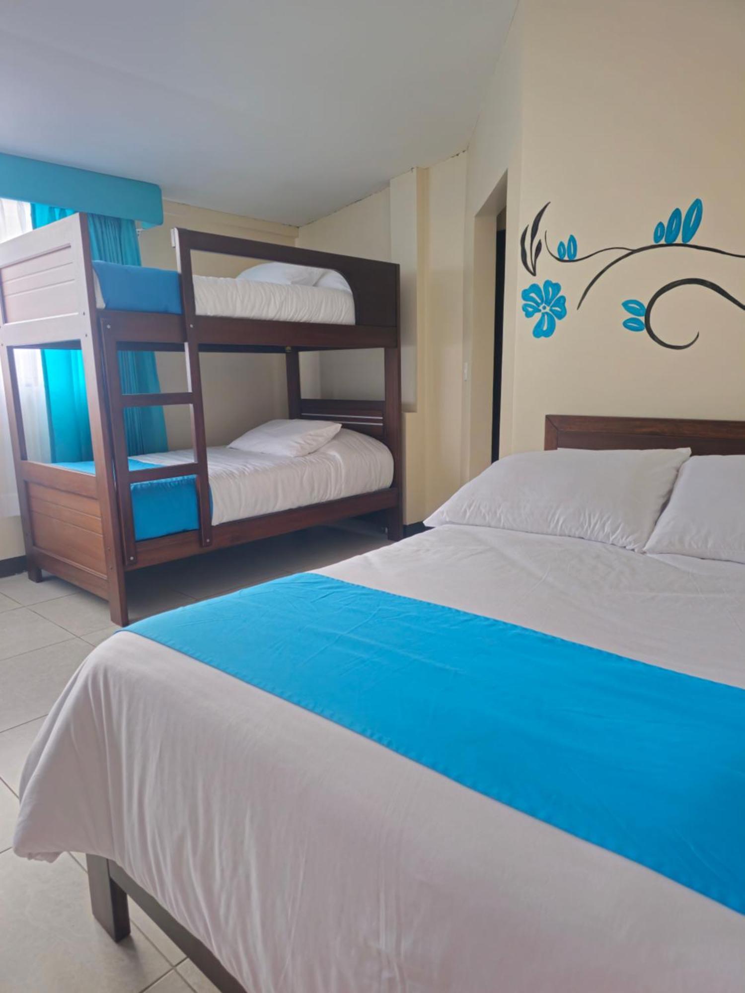 Hotel Tungurahua バーニョス エクステリア 写真