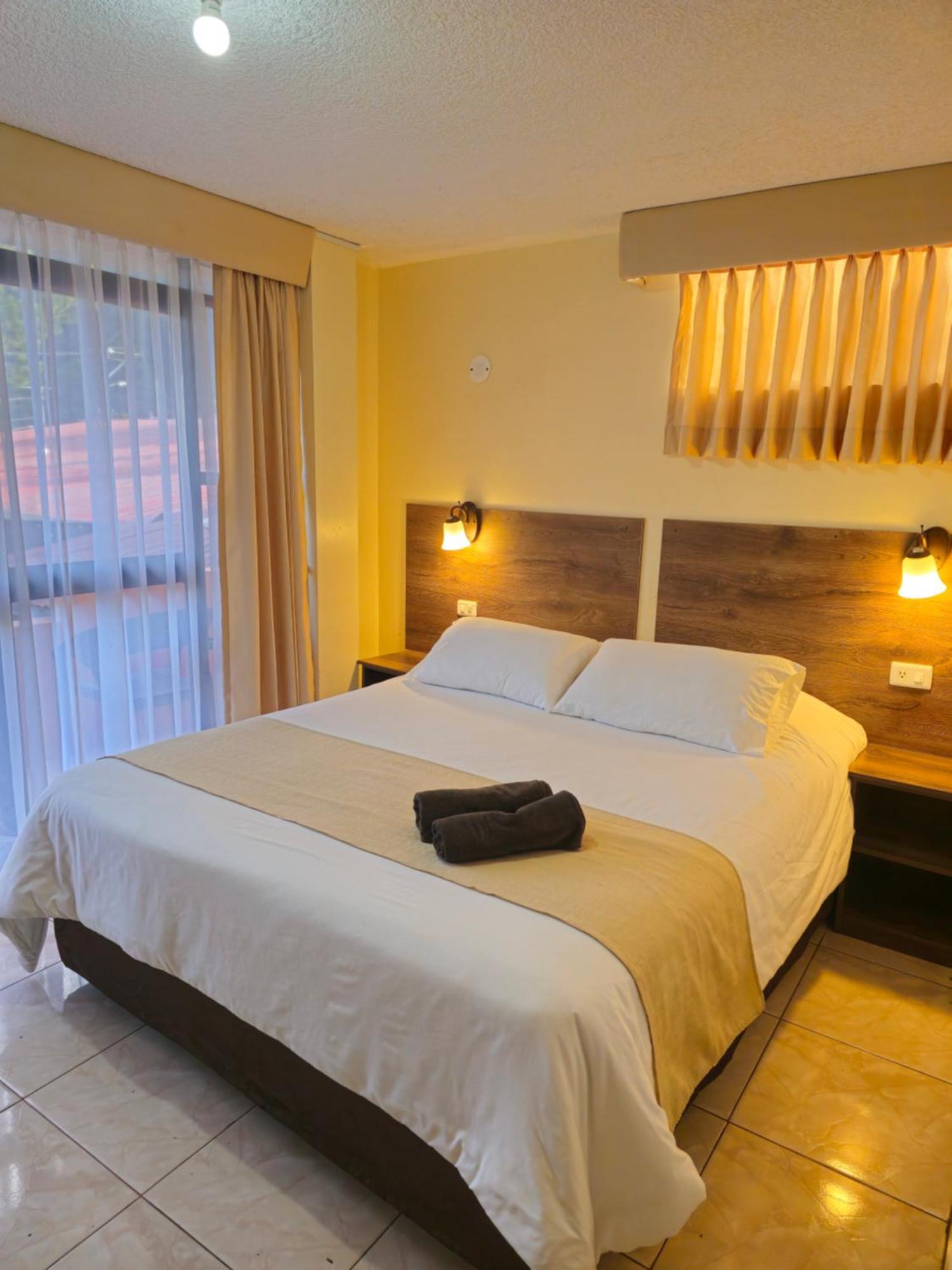 Hotel Tungurahua バーニョス エクステリア 写真