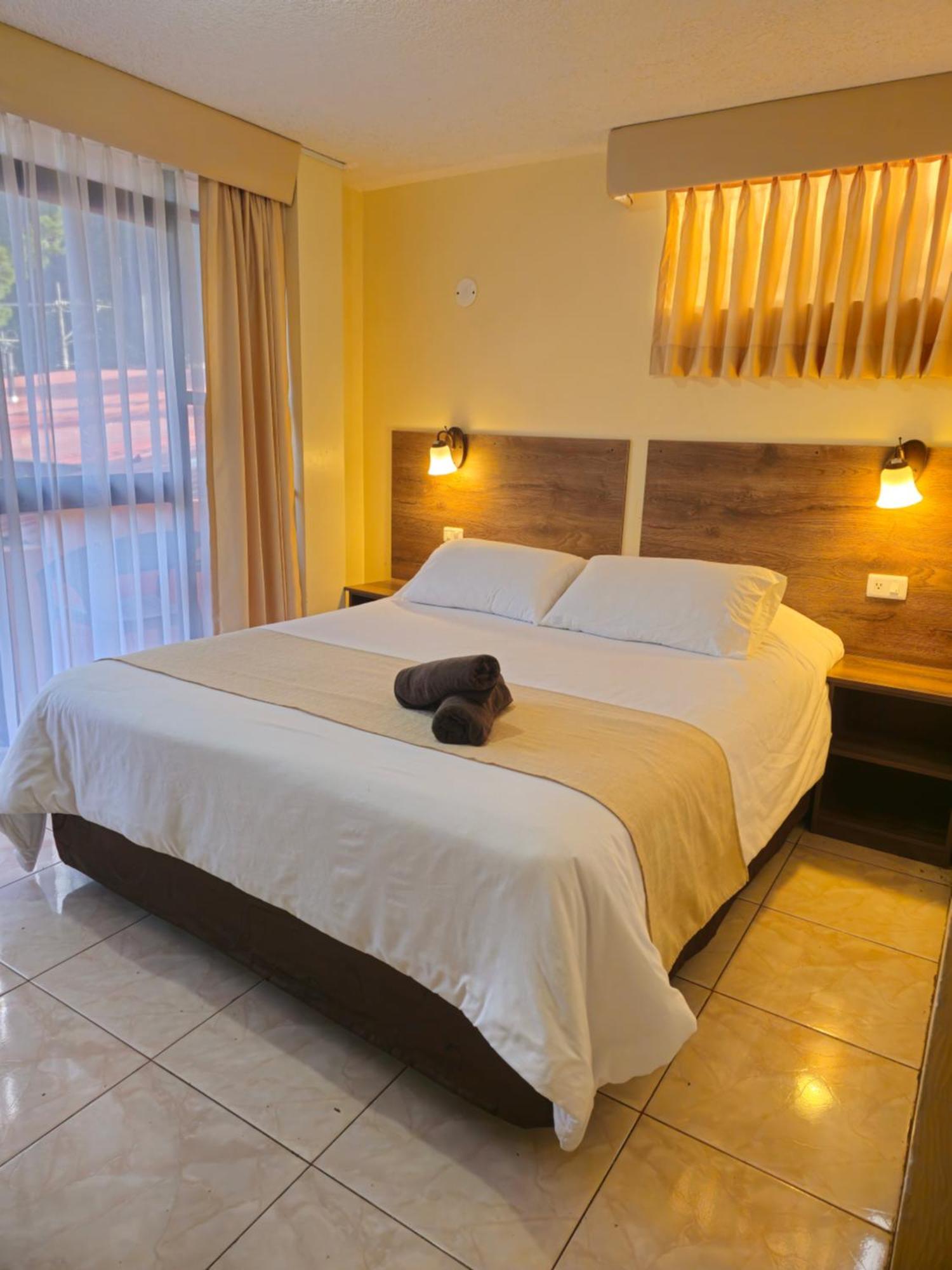 Hotel Tungurahua バーニョス エクステリア 写真