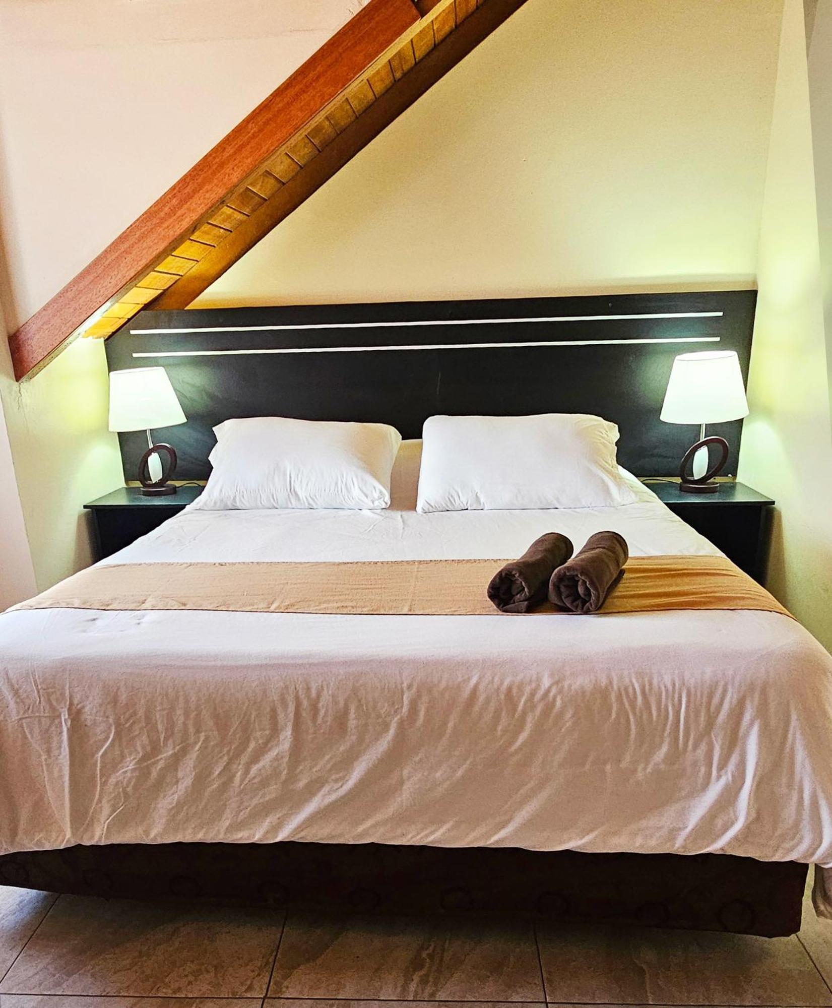 Hotel Tungurahua バーニョス エクステリア 写真