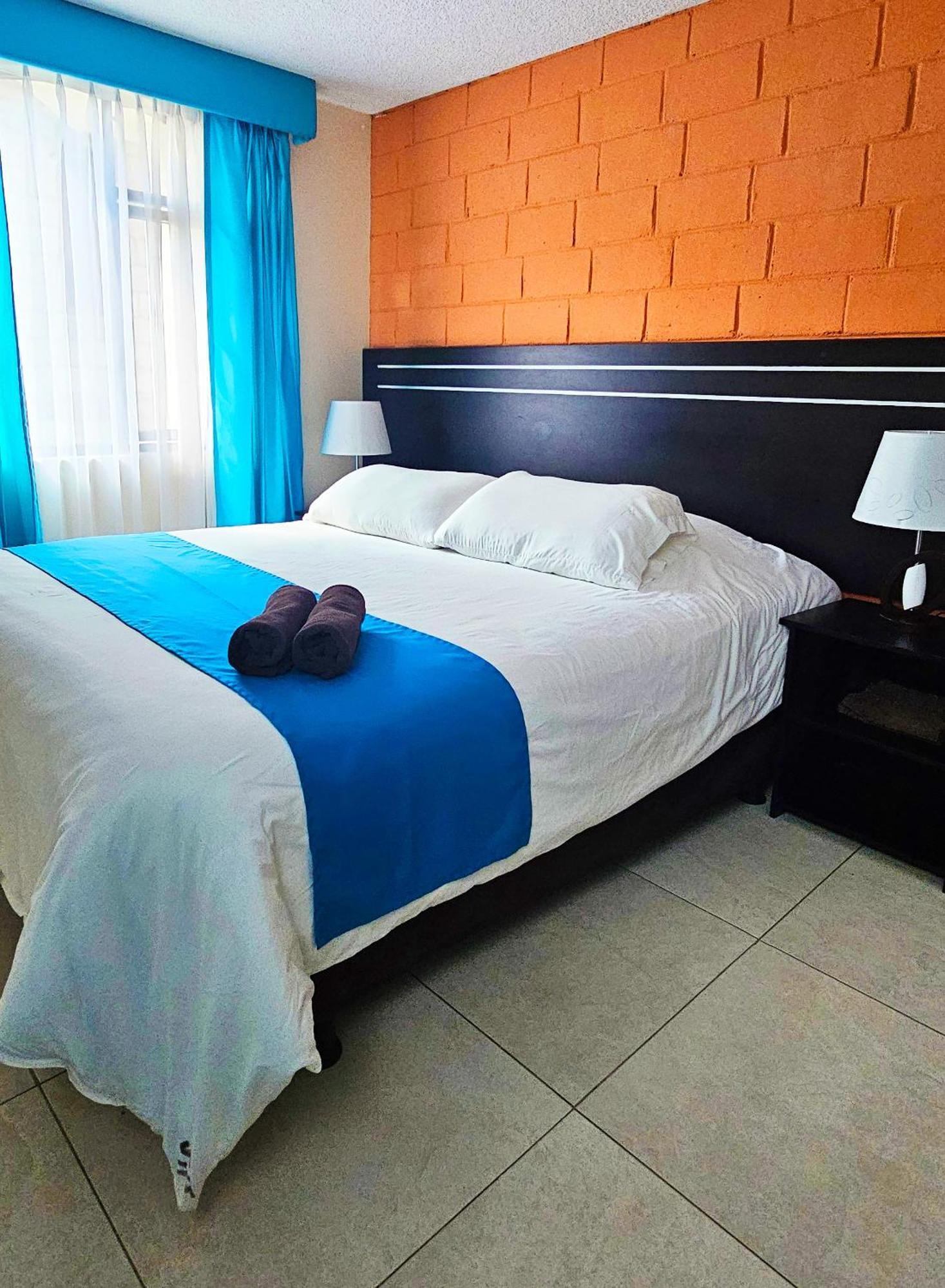 Hotel Tungurahua バーニョス エクステリア 写真